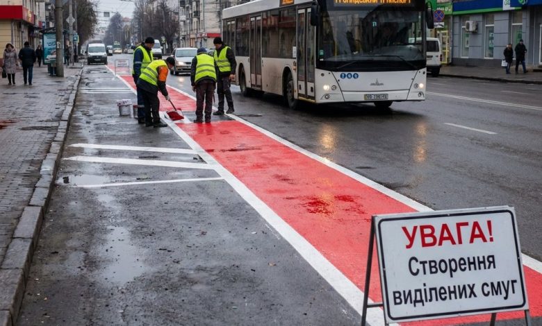 Створення нових виділених смуг для громадського транспорту у Хмельницькому